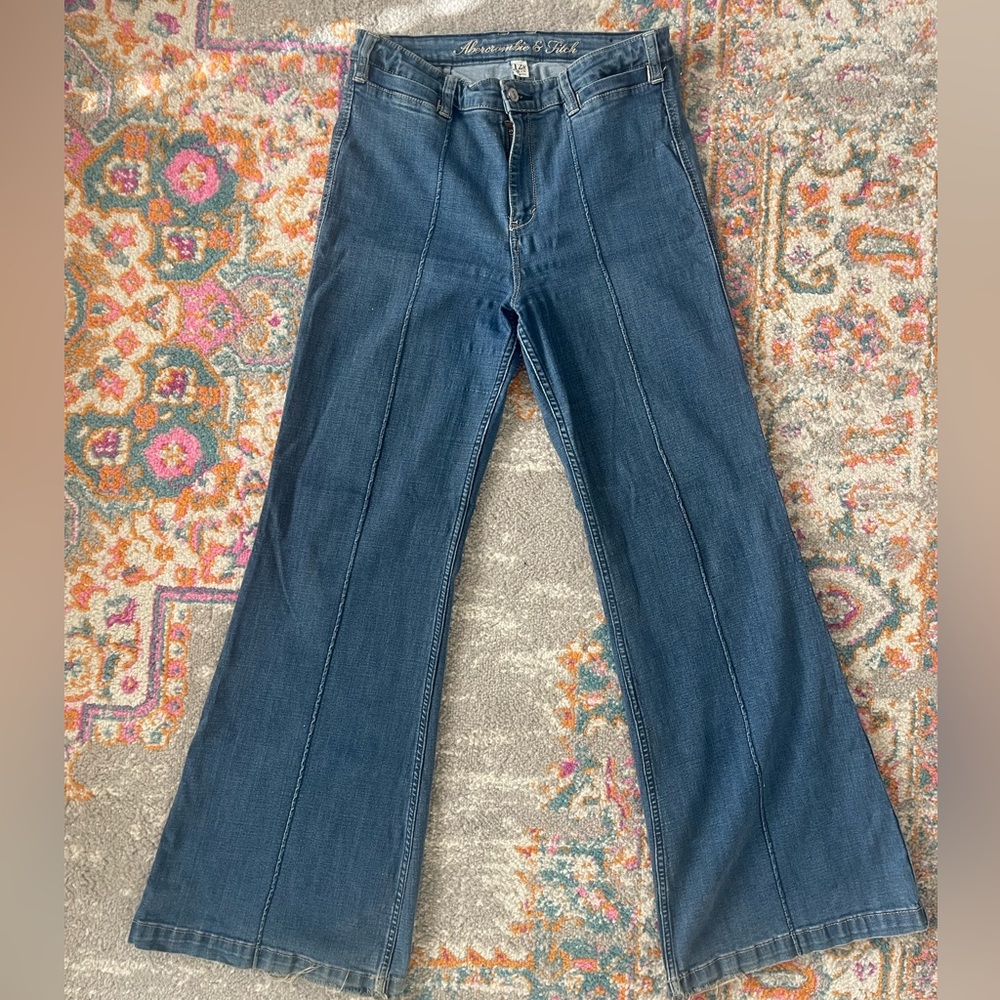 70s Style High Rise Flare Jeans